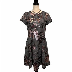 Signature by Robbie Bee matalic flower mod dress PL
